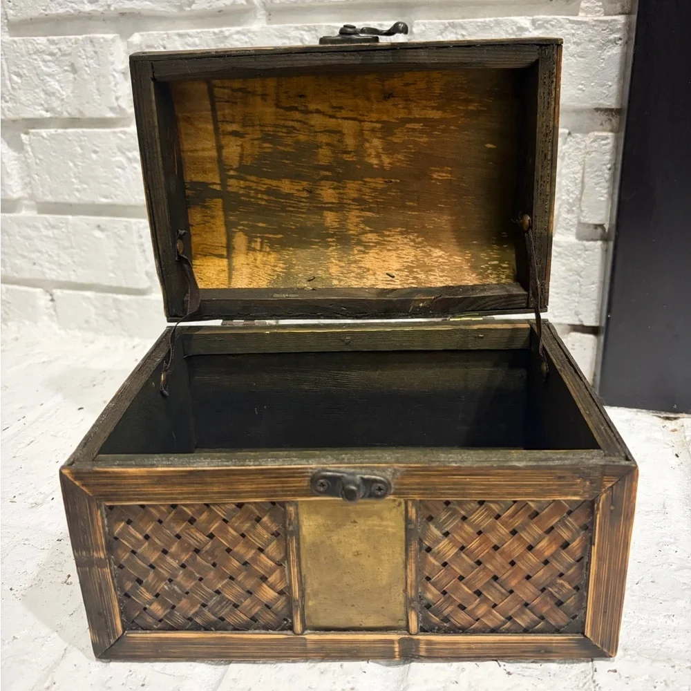 Woven Wood and Brass like Accent Treasure Chest - Picture 2 of 7